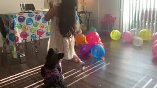 Baby Mia y moon en el cumple de Natalie