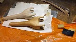 Tok Sen Thai Massage Tools.
