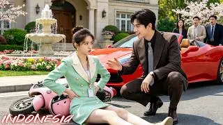 Girl crashes CEO's luxury car; instead, becomes his maid and makes CEO fall in love!