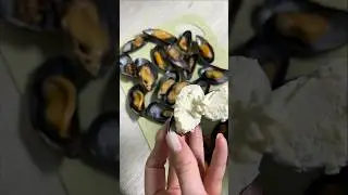 Мидии в чесночно-сырном соусе 😋