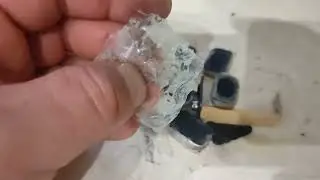 Ни когда не покупайте батарейки этого производителя, минусовая крона смотрите.