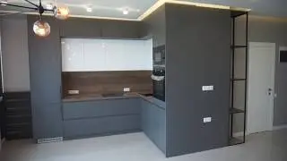 Кухня в современном стиле с фасадами из ЛДСП EGGER