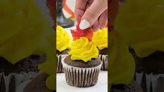 4 Easy Fall Cupcake Decorating Ideas 🍎🍁🎃🥧 @wilton #falldesserts #cupcakedecoration