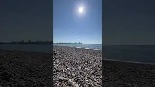 Пляж рядом с ЖД вокзалом в Батуми, Грузия