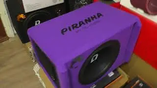 активный сабвуфер Piranha 12A Purple