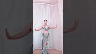 Arabic Trending Music: Mesmerizing Cameltoe Girl Dance Moves! #trendingshorts #shorts #arabicmusic