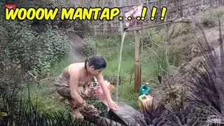 JANDA MANDI DI INTIP KAKE TUA,BIKIN NGAKAK