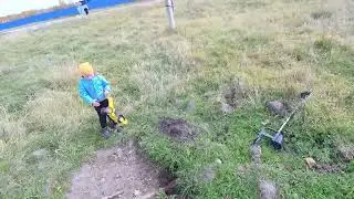 Ищем  и  копаем   железо  где  была  ферма.