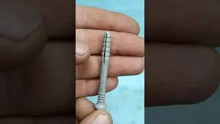 Clever idea on how to hammer a nail!
