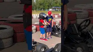 Когда старший брат тренирует младшего 