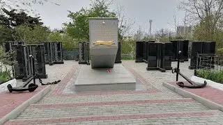 Братские могилы, Малая Земля, Долина смерти. 