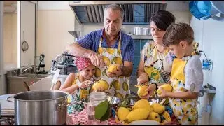 La storia del limoncello e la magica ricetta di Valentì a Positano