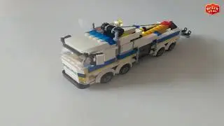 Police version of Legos City tow truck