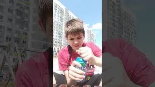 открытие жестяной банки "оригинально"