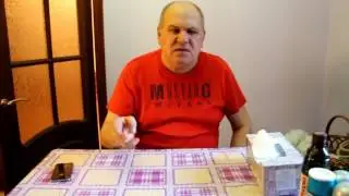 Дед  разбил молотком iPhone 6 и iPad