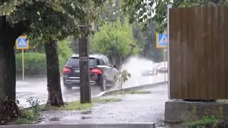 Типовий дощ в Ужгороді