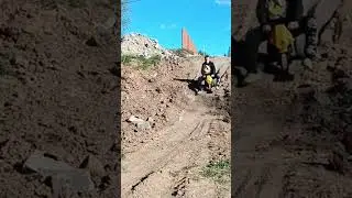 съехал с карьера на маленьком 🏍️