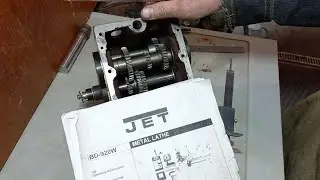 JET BD-920W _ metal lathe. Gearbox repair. Repair of the longitudinal feed gearbox of the support...
