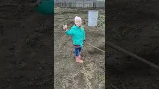 Берем и работаем! А чо еще то? Бери быстренько и работай. Давай давай!😁 #работа #работаневолк