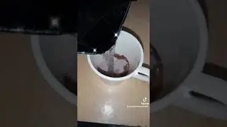 Kape muna para gising!