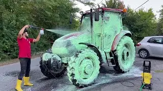 RENKLİ KÖPÜKLER İLE TRAKTÖR YIKAMA