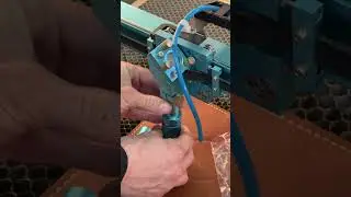 Changing focal length lens #diydad #engraving #laser #focallength #focus #lens