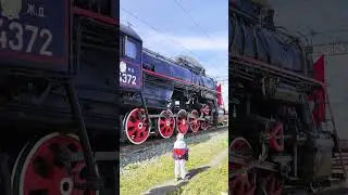 "Шумный паровоз: Как поезд напугал малышей своим громким гудком"