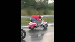Vespa Vs Kawasaki Z800|How It’s Possible?😂😆#shorts #kawasaki #z800 #vespa #dragrace