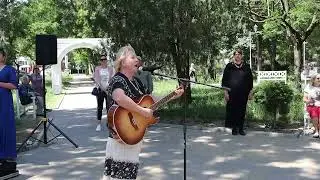 Лариса Протасова. Пушкинский день. Арт-клуб "Февраль" в сквере Пушкина.
