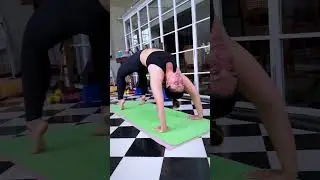 Kareena Kapoor Yoga Fittness