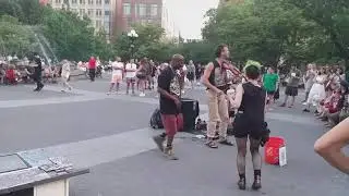 Street Music Goes Classical: Violinist Adds a Touch of Elegance to Hip-hop