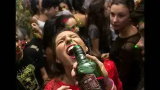 Drinking Heavy Slugging Gulping Sound Effect
