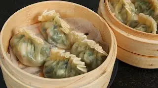 Shrimp & Asian chive dumplings (Saeu buchu mandu: 새우 부추 만두)