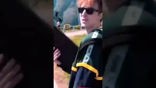 глент что ли курит????🤔