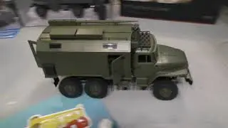 Шестиколесный грузовик Урал WPL B-36