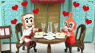 おしゃれなレストランでドキンちゃんとしょくぱんまんの素敵なデート（アンパンマンおもちゃアニメ）