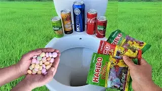 Experiment HARIBO Toilet Coca Cola Fusetea SKY Energy Witamin Sponge balls Pasta Toy And Mentos