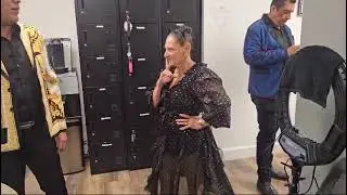🖲📽🎬EL PADRINO DE YAJAIRA UN ESTILISTA Y MODISTA DE LAS ESTRELLAS DE HOLLYWOOD