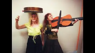 Folk music live