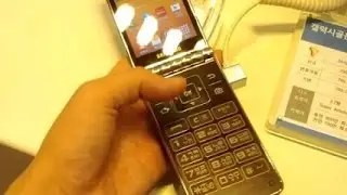 Samsung W2016: A Galaxy S6 Trapped Inside a Flip Phone!