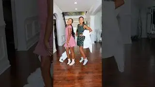 Identical Twin Fashion #JustDancewithGap