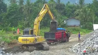 Puluhan Alat Berat Excavator Ada Disini