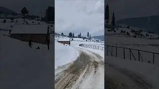 This is Gulmarg, heaven on earth.  #youtubeshorts #shorts #trending #gulmarg #gulmargvlog #kashmir