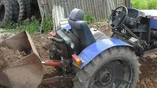 Строим гараж для техники #1.  Роем котлован трактором.