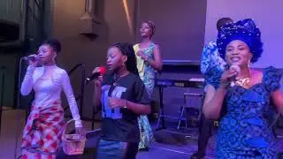 UMOJA CHOIR - BENU HUNGWELELE BIKA (LIVE PERFORMANCE)
