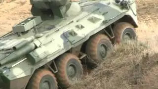 Бронетранспортеры грязи не боятся - новый БТР-82