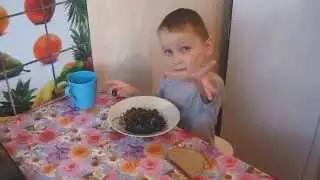 Влог.Моем окна.Собираемся на прогулку.Митюша помогает.Покупка продуктов.Завтра на праздник в сад