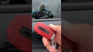 Using #flipperzero to jam my car fob the weird way