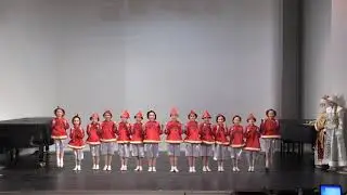 П.Чайковский. Китайский танец. Исполняют ученицы 1-х классов.