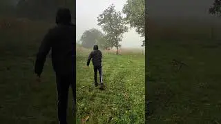 метание топора с 30 метров 😱